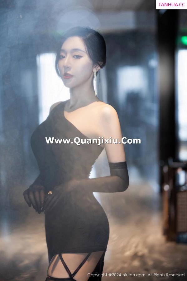 王馨瑶  [XiuRen]高清写真图 2024.03.07 No.8194 王馨瑶yanni 美腿黑丝第10张图片